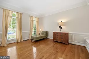 11693 Caris Glenne Dr, Herndon, VA 20170 - Photo 8