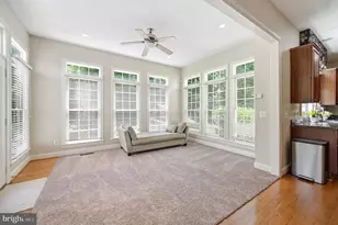 11693 Caris Glenne Dr, Herndon, VA 20170 - Photo 10