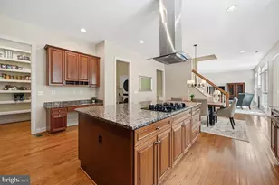 11693 Caris Glenne Dr, Herndon, VA 20170 - Photo 14