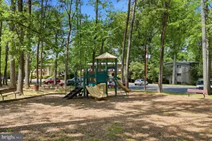 4335 Americana Dr, Annandale, VA 22003 - Photo 24