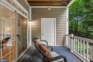 7880 Rolling Woods Ct, Springfield, VA 22152 - Photo 30