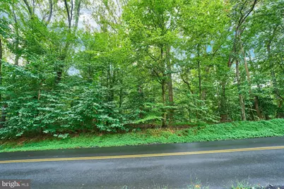 9113 Jeffery Road, Great Falls, VA 22066 - Photo 2