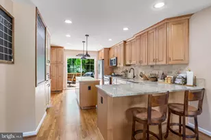 6006 Merryvale Ct, Springfield, VA 22152 - Photo 10