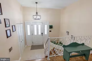 6006 Merryvale Ct, Springfield, VA 22152 - Photo 2