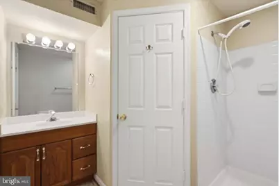 14128 Autumn Circle, Centreville, VA 20121 - Photo 16