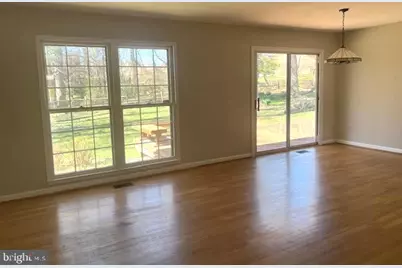 8523 Tysons Court, Vienna, VA 22182 - Photo 4