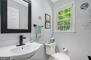 9336 Heather Glen Dr, Alexandria, VA 22309 - Photo 14