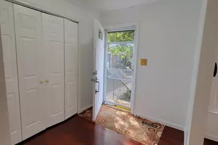 3137 Bayswater Ct, Fairfax, VA 22031 - Photo 2