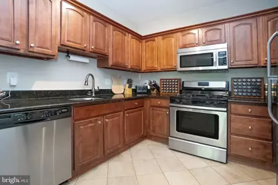 14301 Grape Holly Grove #36, Centreville, VA 20121 - Photo 8