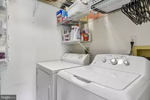 4014 Dogberry Ln, Fairfax, VA 22033 - Photo 36