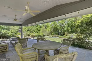 11744 Stuart Mill Rd, Oakton, VA 22124 - Photo 26