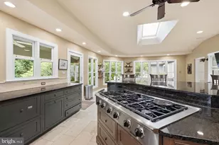 11744 Stuart Mill Rd, Oakton, VA 22124 - Photo 20