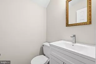 4030 Hadley Ln, Fairfax, VA 22032 - Photo 20