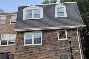 9115 Barrick St, Fairfax, VA 22031 - Photo 1