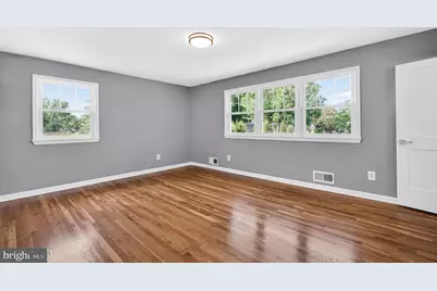 7108 Waldorf Lane, Falls Church, VA 22046 - Photo 26