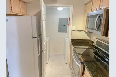 1524 Lincoln Way #137, McLean, VA 22102 - Photo 4