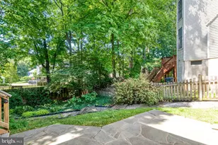 12221 Harbor Town Cir, Fairfax, VA 22033 - Photo 12