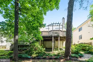 12221 Harbor Town Cir, Fairfax, VA 22033 - Photo 6