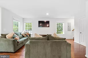 8528 Engleside St, Alexandria, VA 22309 - Photo 6