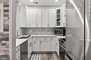 12260 Fort Buffalo Cir, Fairfax, VA 22033 - Photo 1