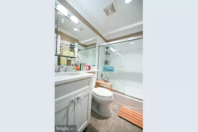 7377 Montcalm Drive, McLean, VA 22102 - Photo 18