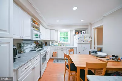 7377 Montcalm Drive, McLean, VA 22102 - Photo 10
