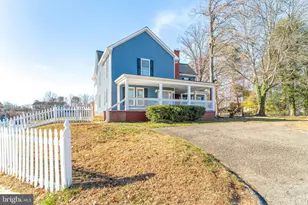 3010 Steven Martin Dr, Fairfax, VA 22031 - Photo 4