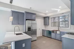3010 Steven Martin Dr, Fairfax, VA 22031 - Photo 22