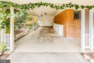 6800 Quebec Ct, Springfield, VA 22152 - Photo 2