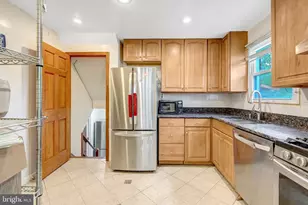 5910 Flanders St, Springfield, VA 22150 - Photo 12