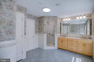 813 Blacks Hill Rd, Great Falls, VA 22066 - Photo 32
