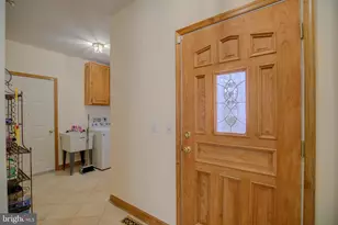 813 Blacks Hill Rd, Great Falls, VA 22066 - Photo 38