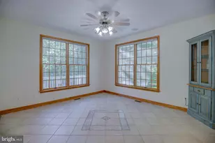 813 Blacks Hill Rd, Great Falls, VA 22066 - Photo 34