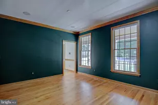 813 Blacks Hill Rd, Great Falls, VA 22066 - Photo 24