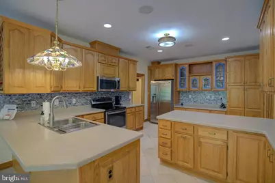 813 Blacks Hill Road, Great Falls, VA 22066 - Photo 28