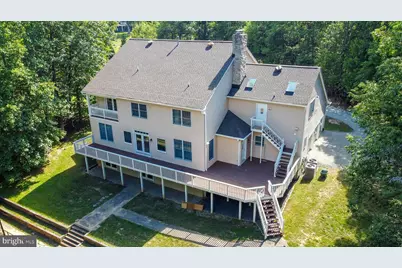 813 Blacks Hill Road, Great Falls, VA 22066 - Photo 12