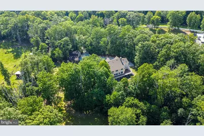 813 Blacks Hill Road, Great Falls, VA 22066 - Photo 14