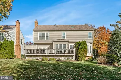 9733 Hidden Valley Road, Vienna, VA 22181 - Photo 8