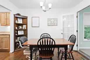 5281 Navaho Dr, Alexandria, VA 22312 - Photo 8