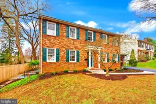 7109 Davis Ct, McLean, VA 22101 - Photo 4