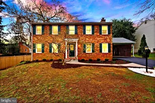 7109 Davis Ct, McLean, VA 22101 - Photo 2