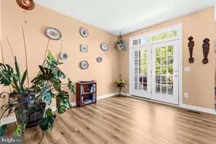 8058 Samuel Wallis St, Lorton, VA 22079 - Photo 4