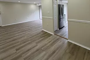 5608 Bloomfield Dr, Alexandria, VA 22312 - Photo 4