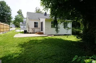 2006 Griffith Rd, Falls Church, VA 22043 - Photo 16
