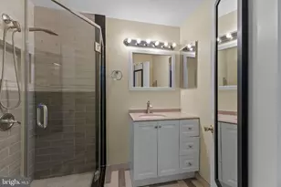 6901 Victoria Dr, Alexandria, VA 22310 - Photo 24