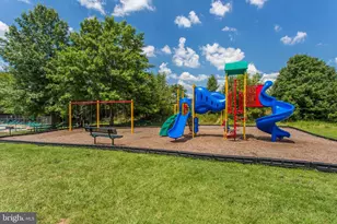 6901 Victoria Dr, Alexandria, VA 22310 - Photo 38