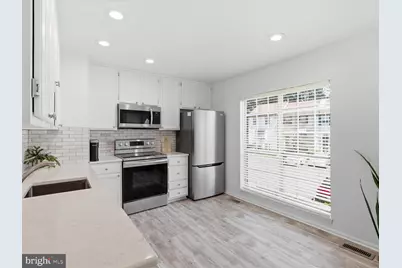 5742 Burke Towne Court, Burke, VA 22015 - Photo 18