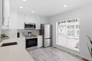 5742 Burke Towne Ct, Burke, VA 22015 - Photo 18