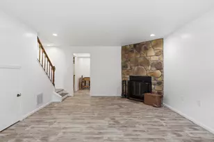5742 Burke Towne Ct, Burke, VA 22015 - Photo 34