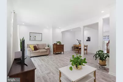 5742 Burke Towne Court, Burke, VA 22015 - Photo 12